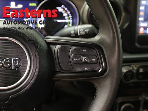 Used 2023 Jeep Wrangler Unlimited w/ Cold Weather Group AWD/4WD image 16