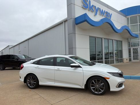 Used 2021 Honda Civic EX image 1