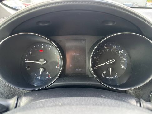 Used 2019 Toyota C-HR XLE FWD image 20