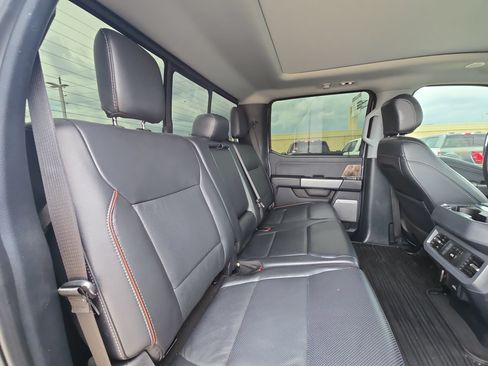 Used 2024 Ford F250 Lariat w/ Lariat Ultimate Package AWD/4WD image 28