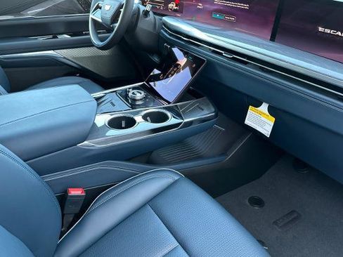 New 2025 Cadillac Escalade IQ Sport 2 image 18