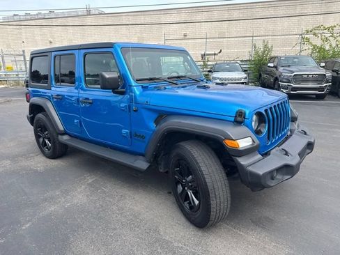 Used 2022 Jeep Wrangler Unlimited Sport AWD/4WD image 3