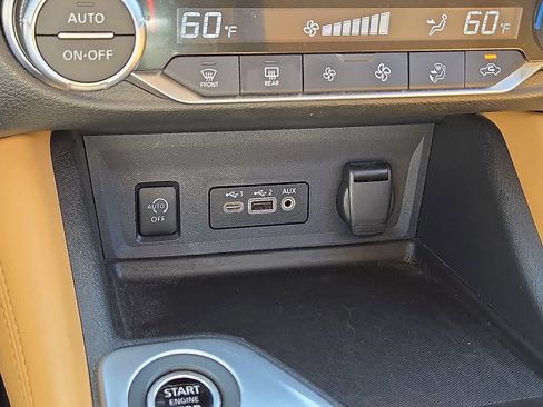 Used 2025 Nissan Sentra SV w/ SV Premium Package FWD image 30