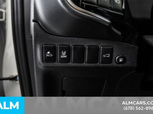 Used 2022 Mitsubishi Outlander SEL image 30