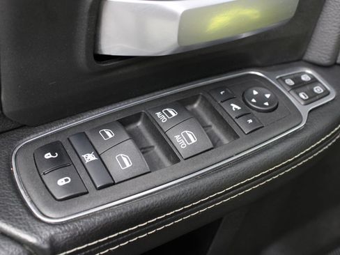 Used 2024 RAM 2500 Big Horn w/ Night Edition AWD/4WD image 65