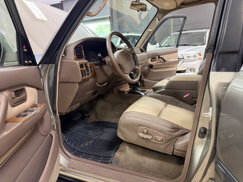 Used 1997 Toyota Land Cruiser AWD/4WD image 25
