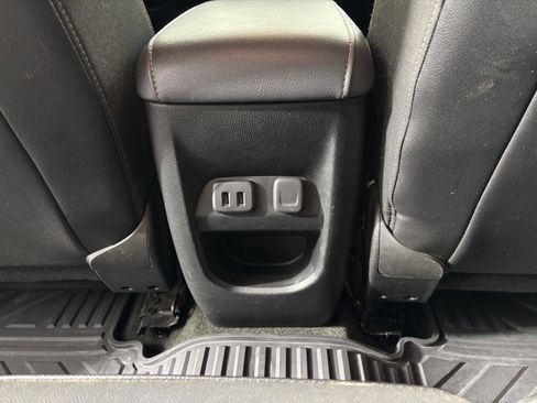 Used 2017 Chevrolet Colorado Z71 image 16