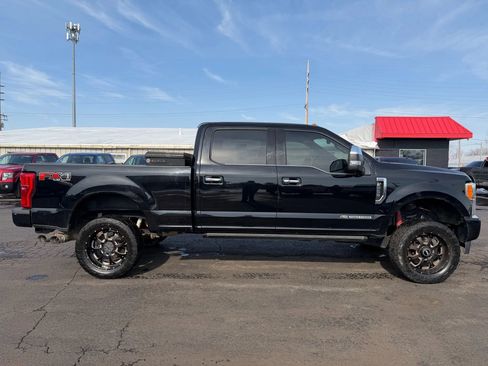 Used 2017 Ford F250 Platinum w/ Platinum Ultimate Package image 4