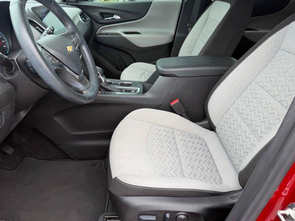 Used 2024 Chevrolet Equinox LT FWD image 10