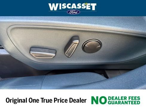 New 2025 Ford Maverick Lariat image 26