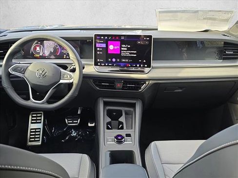 New 2026 Volkswagen Tiguan SE R-Line image 15