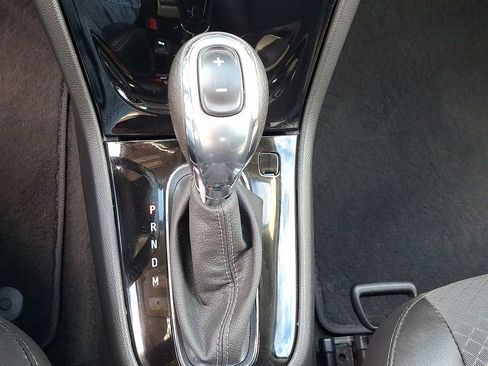 Used 2022 Buick Encore Preferred image 45