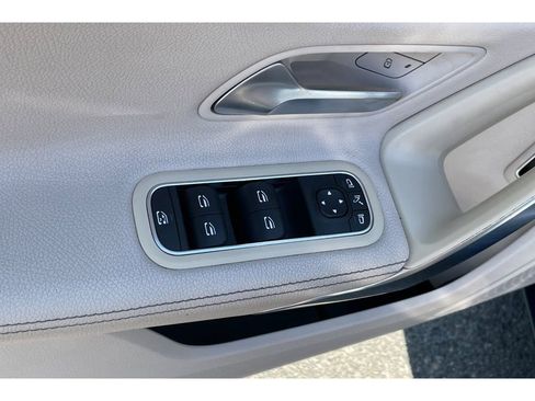 Used 2021 Mercedes-Benz A 220 image 11