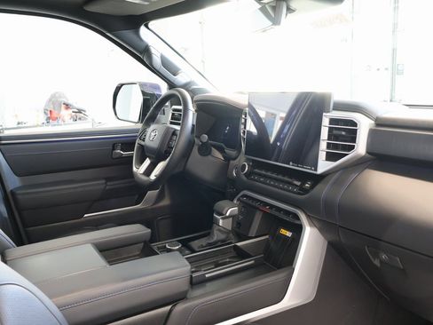 Used 2024 Toyota Tundra Platinum image 40