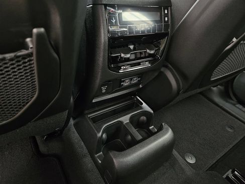 New 2026 Jeep Grand Cherokee L 4WD image 11