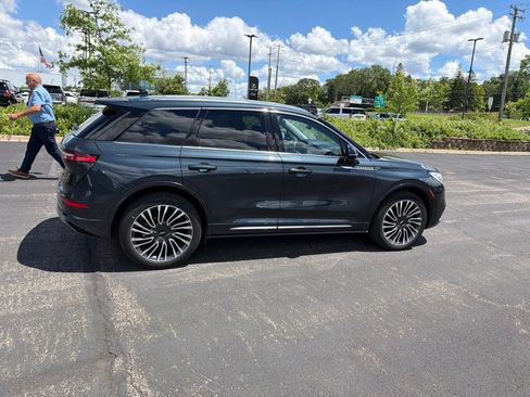 Used 2020 Lincoln Corsair Reserve w/ Equipment Group 202A AWD/4WD image 32