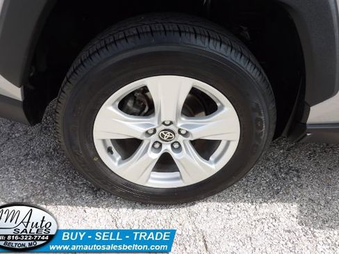 Used 2021 Toyota RAV4 XLE image 22