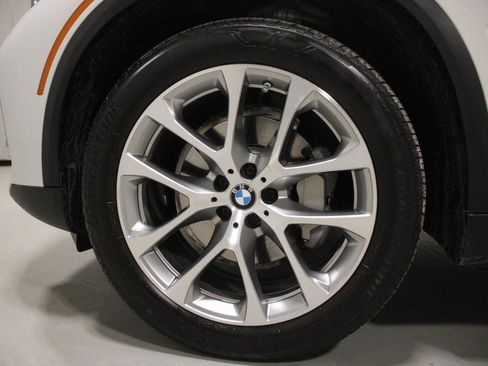 Used 2022 BMW X5 xDrive40i w/ Premium Package image 21