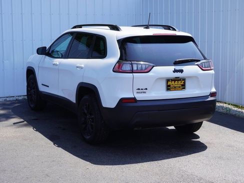 Used 2023 Jeep Cherokee Altitude Lux image 4