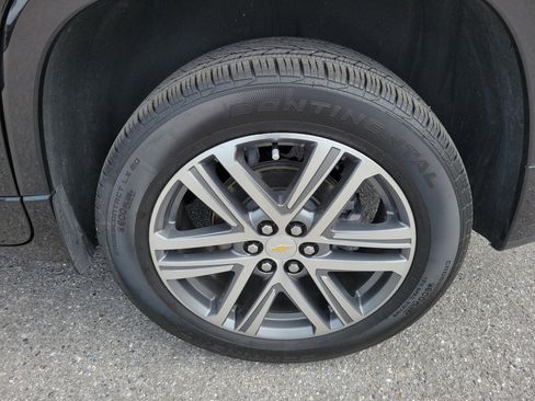 Used 2023 Chevrolet Traverse High Country w/ LPO, Floor Liner Package image 37