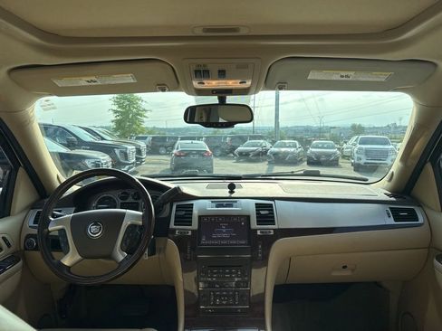 Used 2014 Cadillac Escalade ESV Premium AWD/4WD image 20