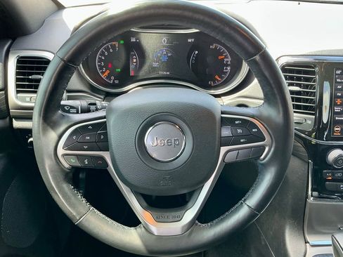 Used 2021 Jeep Grand Cherokee Laredo X image 37