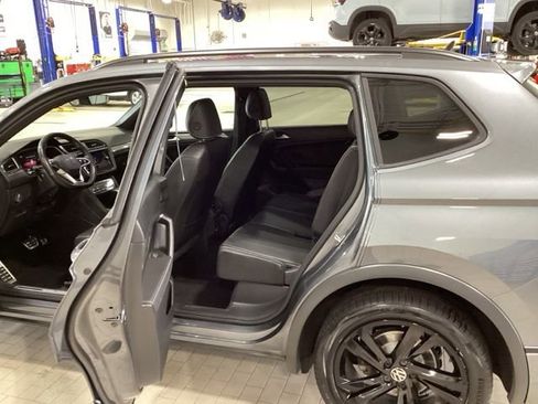 Certified 2023 Volkswagen Tiguan SE R-Line FWD image 13