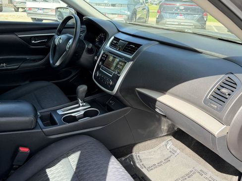 Used 2017 Nissan Altima 2.5 S w/ Power Driver Seat Package FWD image 14