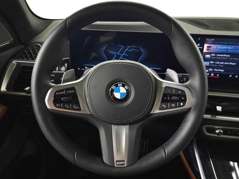 Used 2027 BMW X7 xDrive40i w/ Executive Package AWD/4WD image 21