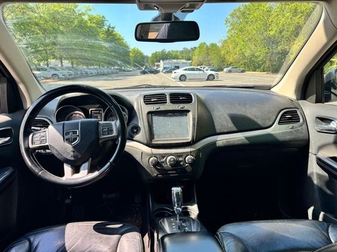 Used 2020 Dodge Journey Crossroad FWD image 8
