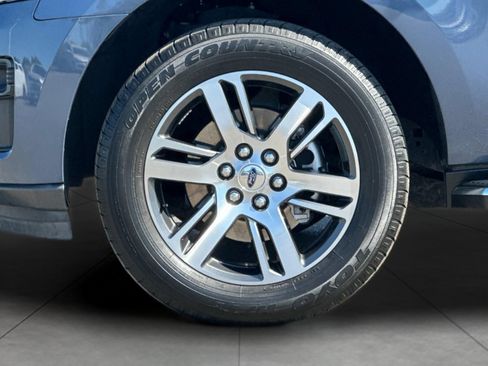 Used 2023 Ford Expedition XLT AWD/4WD image 26