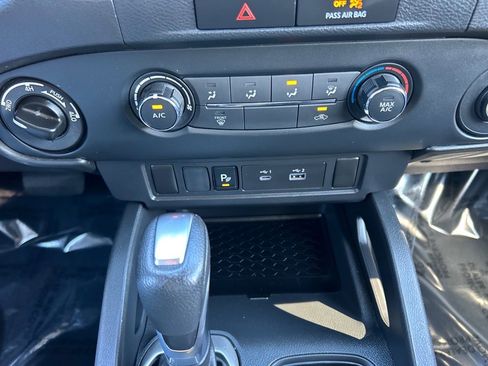 Used 2022 Nissan Frontier S w/ Technology Package image 27