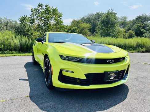 Used 2021 Chevrolet Camaro SS image 11