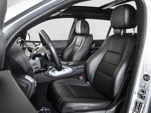 Certified 2022 Mercedes-Benz GLS 450 4MATIC image 18