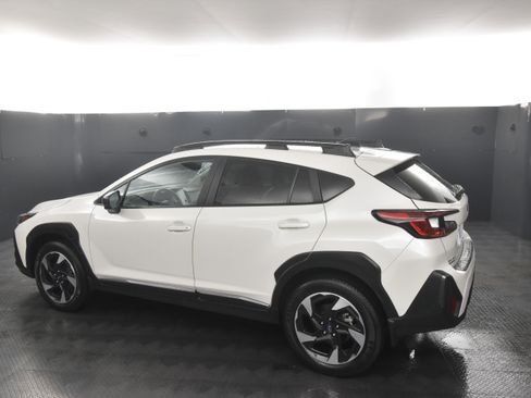 Used 2024 Subaru Crosstrek 2.5i Limited image 8