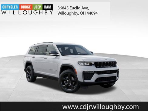New 2026 Jeep Grand Cherokee L Limited w/ Limited Altitude Package AWD/4WD image 5