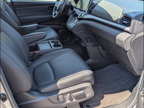 Certified 2025 Honda Odyssey EX-L image 18