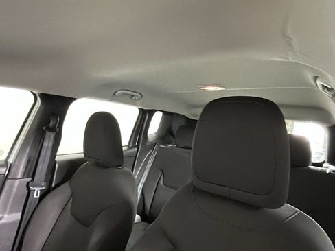 Used 2021 Jeep Renegade Sport AWD/4WD image 15