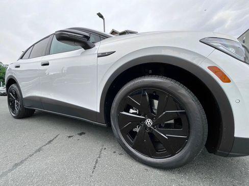 New 2026 Volkswagen ID.4 Pro S AWD/4WD image 10