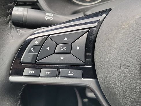 Certified 2024 Nissan Altima 2.5 SL FWD image 28