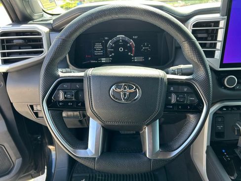Used 2023 Toyota Tundra Platinum AWD/4WD image 13
