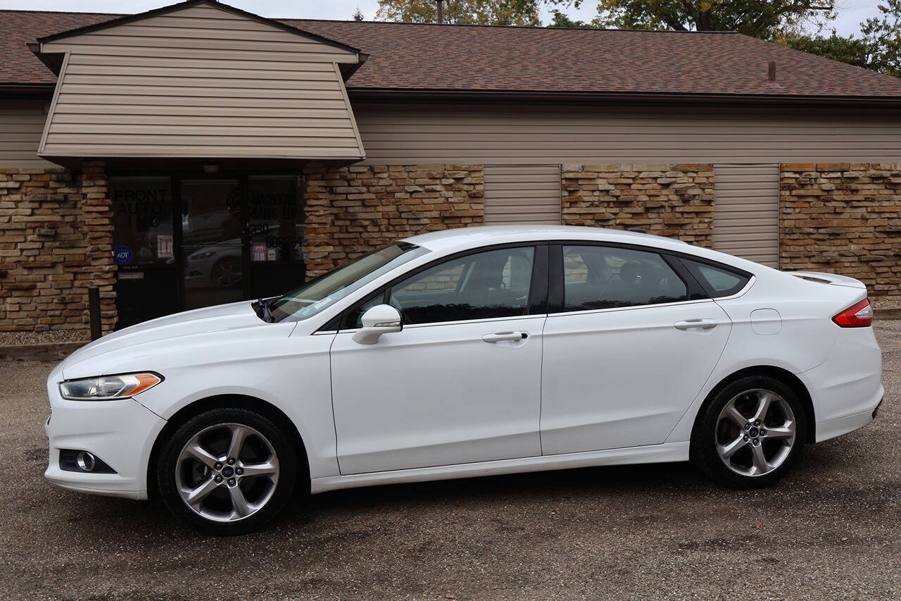 Used 2013 Ford Fusion SE FWD image 4
