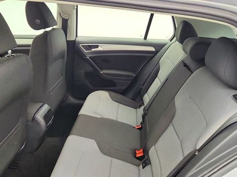 Used 2016 Volkswagen e-Golf SE FWD image 20
