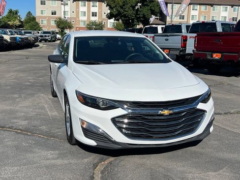 Used 2024 Chevrolet Malibu LS FWD image 5