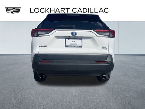 Used 2024 Toyota RAV4 XLE image 7