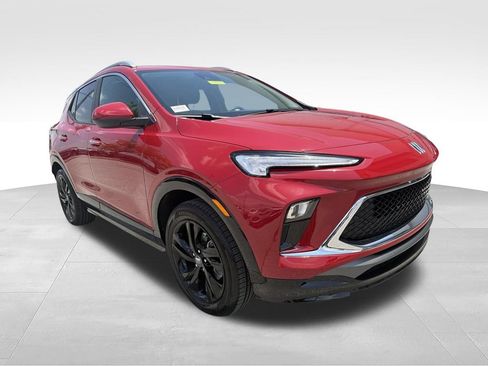 Certified 2026 Buick Encore GX Sport Touring w/ Comfort Package FWD image 5