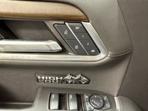 Used 2025 Chevrolet Silverado 1500 High Country w/ Technology Package image 14