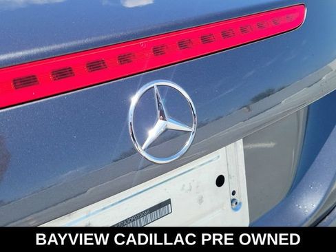 Used 2013 Mercedes-Benz SL 550 image 12