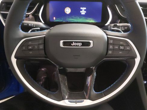 New 2022 Jeep Grand Cherokee Trailhawk image 17