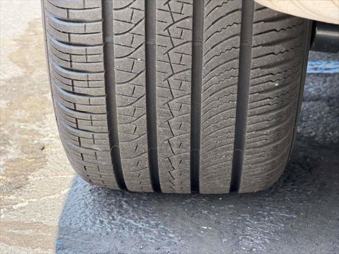 Used 2025 Lincoln Aviator AWD w/ Equipment Group 101A image 11